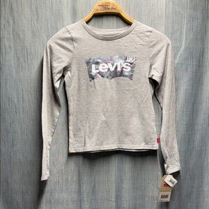 Levi's Light Gray Long Sleeve Tee size medium - 10-12 NWT